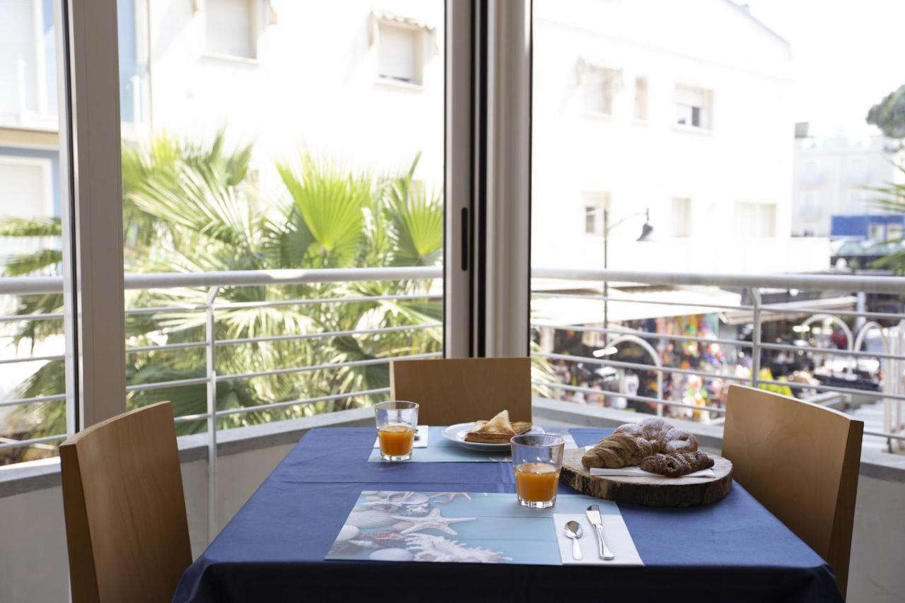 Hotel Eden B&B Cattolica Extérieur photo