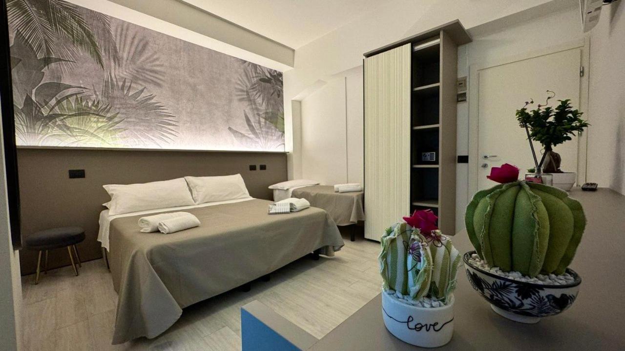 Hotel Eden B&B Cattolica Extérieur photo