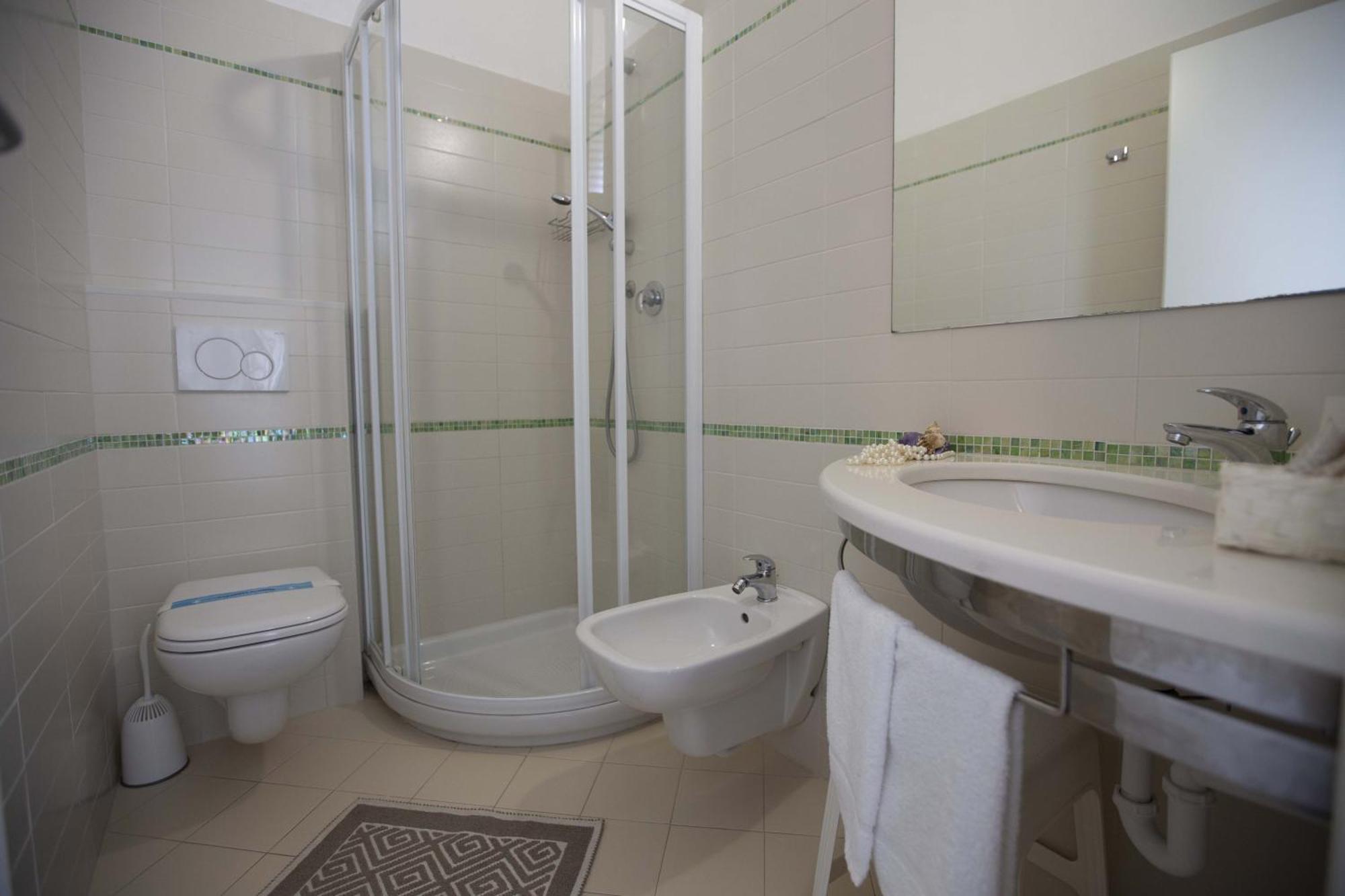 Hotel Eden B&B Cattolica Extérieur photo